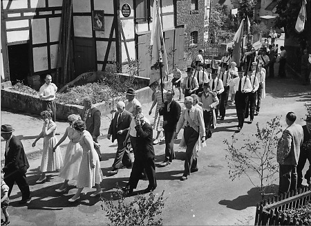 Umzug beim Schützenfest in Wetterburg, 1958