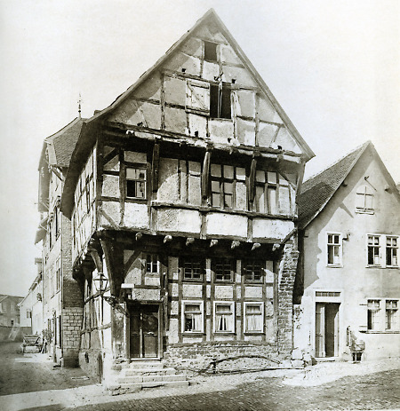 Das Haus in der Kuhgasse in Gelnhausen, 1894
