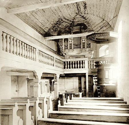Das Innere der Kirche in Gondsroth von Westen, 1895