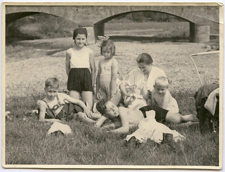 Familienidyll an der Cölber Brücke, um 1940/41