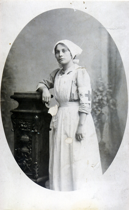 Porträt einer Krankenschwester in Bad Schwalbach, 1914-1918?