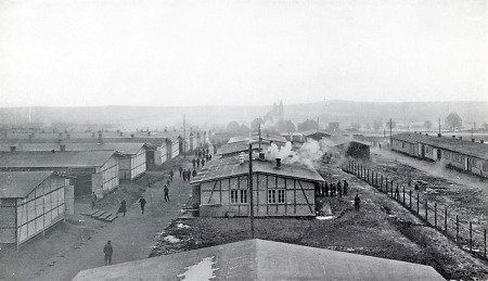 Blick auf das Kriegsgefangenenlager in Dietkirchen bei Limburg, 1914-1918