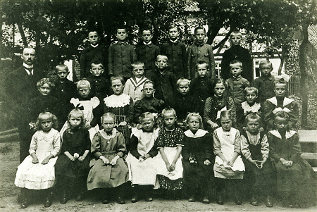 Volksschule Kerspenhausen, Jahrgang 1911–1916, um 1924