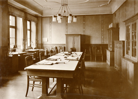 Das Sitzungszimmer in der Landes-Heil- und Pflegeanstalt Herborn, um 1925