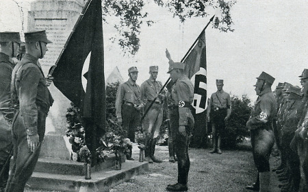 SA-Feier am Gefangenendenkmal in Okarben 1931/32, 1931-1932