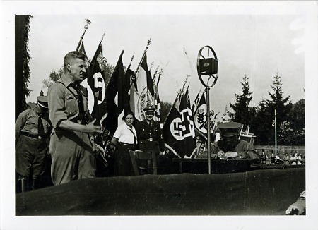 Redner beim Reichsberufswettkampf in Bensheim, 1937