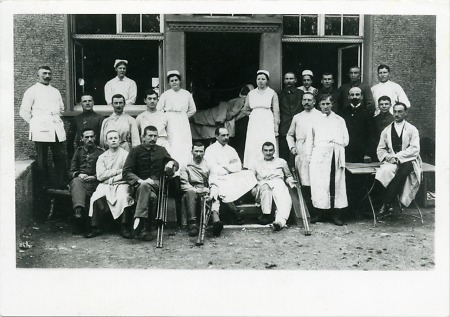 Patienten und Schwestern im Bensheimer Lazarett, 1914-1918