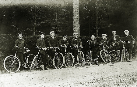 Fahrradtour des Königlichen Lehrerseminars in Frankenberg, um 1913