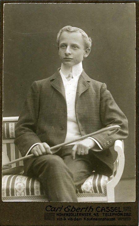 Porträt eines jungen Mannes, um 1900