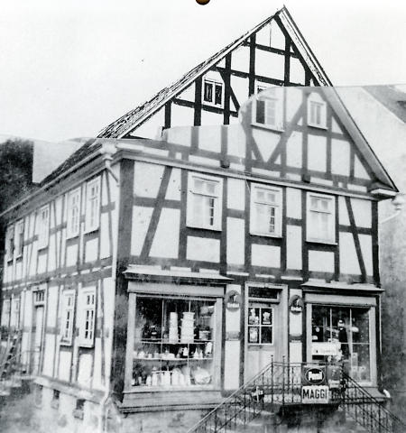 Geschäft in Battenberg, um 1956-1957