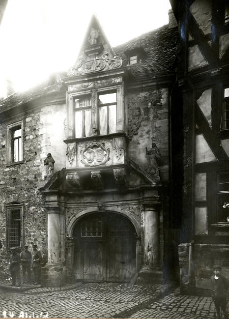 Reich verziertes Haus in Alsfeld, um 1900