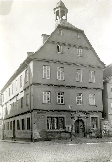 Rathaus in Grünberg, um 1900