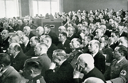 Das Auditorium bei der Tagung anlässlich der Behringfeier der Universität Marburg, 1940