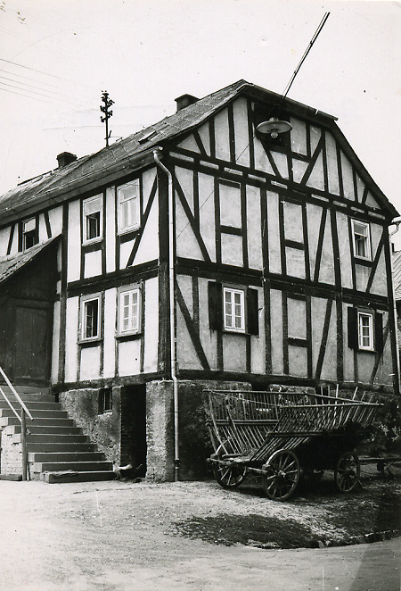 Bauernhaus in Manderbach, um 1960