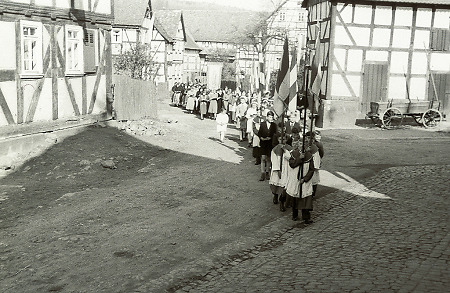 Fronleichnamsprozession in Bauerbach, 12. Juni 1952