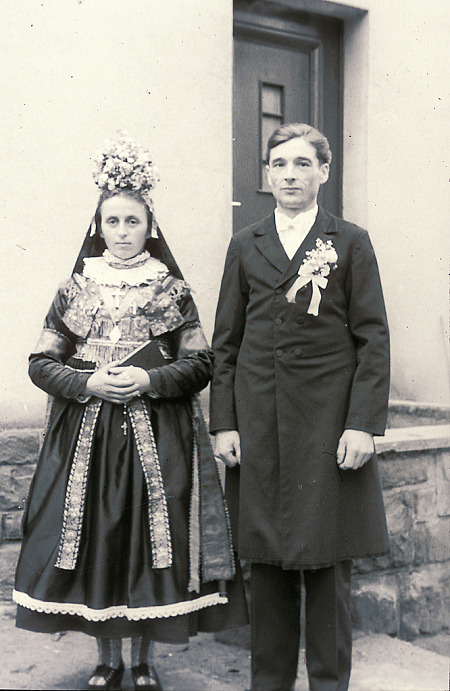 Brautpaar in Bauerbach, 1950