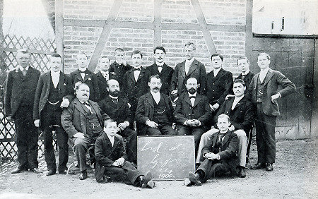 Mitglieder des Stenografenvereins aus Melsungen, 1900