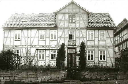 Kolonialwarengeschäft in Walburg bei Hessisch Lichtenau, 1910