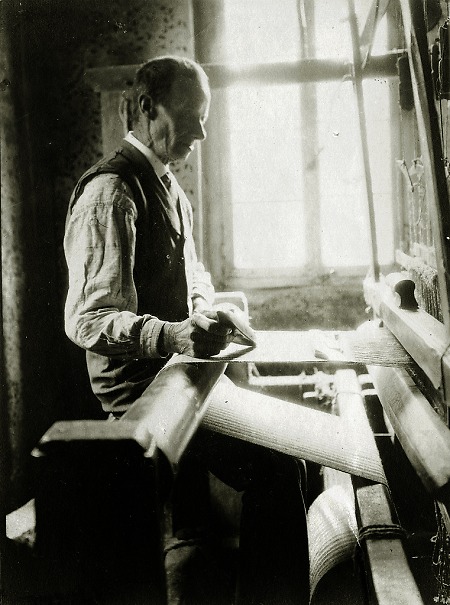 Gebildweber Friedrich Mager aus Nieder-Modau, 1908