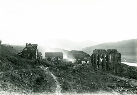 Das Dorf Berich vor der Überflutung durch den Edersee, um 1914