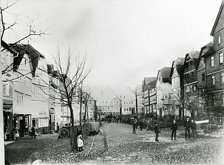 Der Untermarkt in Frankenberg, um 1900