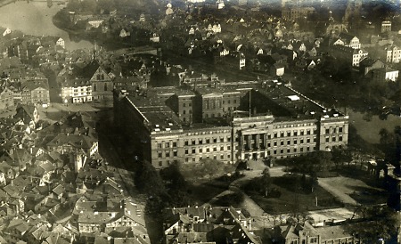 Alte Regierungsgebäude in Kassel vor dem zweiten Weltkrieg, undatiert