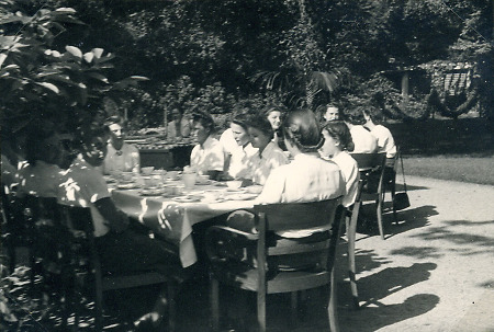 Frauen des Reichsarbeitsdienstes bei Gauleiter Sprenger, 1939