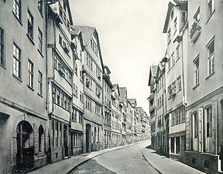 Häuserzeilen in der Mittelgasse in der Kasseler Altstadt, vor 1914