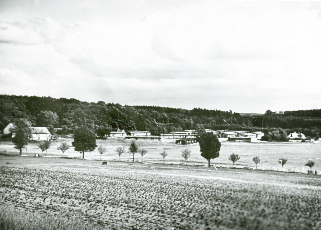 Das Lager Münchmühle nahe Allendorf, 1945