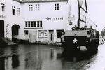 Vorschaubild Amerikanischer Panzer in der Hersfelder Straße in Niederaula, 1954