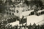 Vorschaubild Oberbürgermeister Müller bei der Einweihung des Gefangenendenkmals in Marburg, 1927