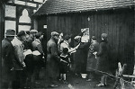 Vorschaubild Nationalsozialisten plakatieren auf dem Land, um 1928