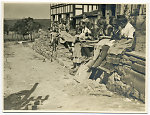 Vorschaubild Schulmädchen auf den Neuhöfen, um 1935