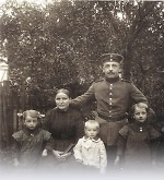 Vorschaubild Familie aus Haubern während des Ersten Weltkriegs, 1914-1918
