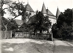 Vorschaubild Die Pfarrkirche in Großen-Linden, um 1900
