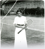 Vorschaubild Tennisspielerin in Marburg, 1912