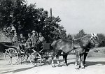 Vorschaubild SA-Männer auf einer Kutsche, um 1933-1945