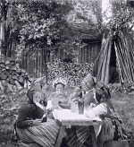 Vorschaubild Mädchen beim „Eierbacken“ in Mardorf, 1936