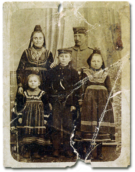 Familie aus Kirchvers während des Ersten Weltkriegs, 1916
