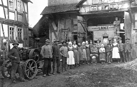 Beim Dreschen in Kirchvers, 1924