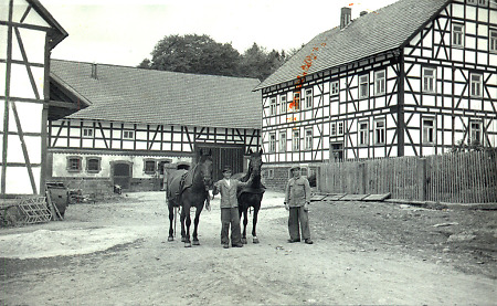 Großer Bauernhof in Hauptschwenda, um 1930?
