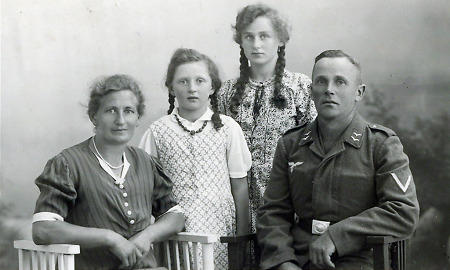 Familie aus Wetterburg, während des Zweiten Weltkriegs, undatiert