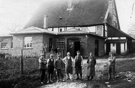 Belegschaft der Neuen Mühle bei Wetterburg, um 1925?