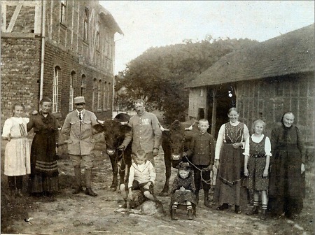 Bewohner der Sägemühle in Wetterburg, 1920er Jahre