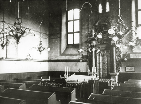 Das Innere der Synagoge in Gelnhausen, vor 1938