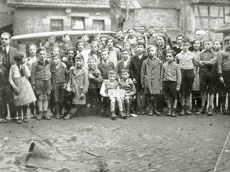 Schüler und Lehrer der jüdischen Bezirksschule Höchst im Odenwald, 1935/36