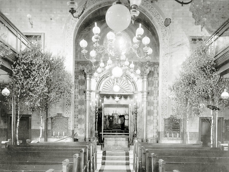 Das Innere der Synagoge in Seligenstadt, vor 1938