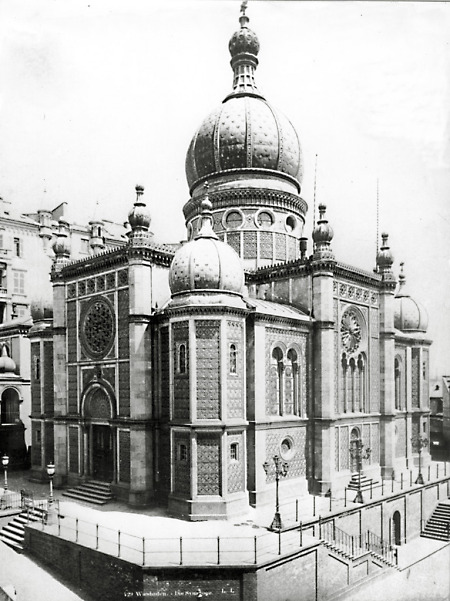 Die Wiesbadener Hauptsynagoge am Michelsberg, vor 1938