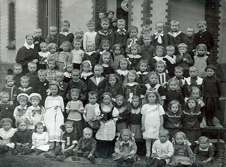 Der Kindergarten Schwenkenweg in Homberg (Efze), 1910-1920
