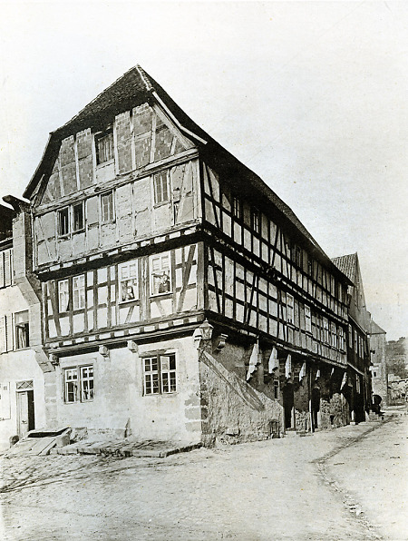 Das ehemalige Haus „Symeren“ am Gelnhäuser Obermarkt, 1894
